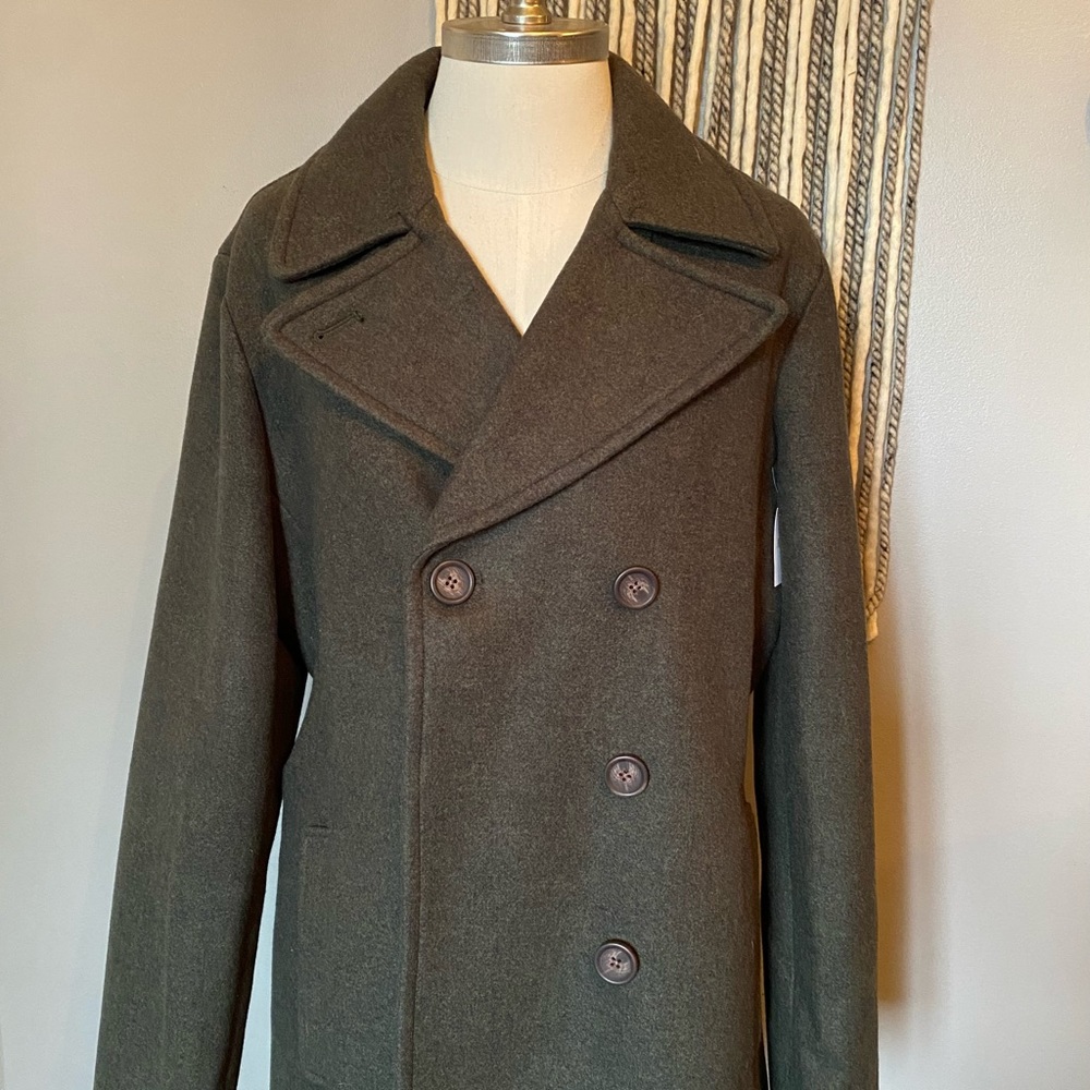 New with tag! Olive green peacoat, womens size Large.